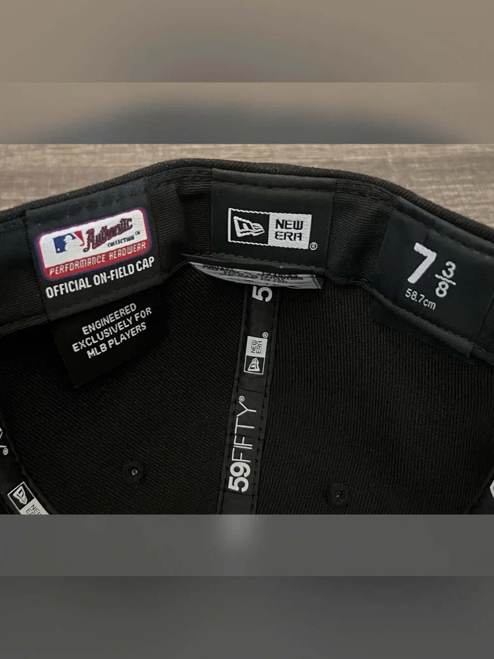 New Era Authentic Collection 59FIFTY Fitted Miami Marlins Hat Size-7 3/8